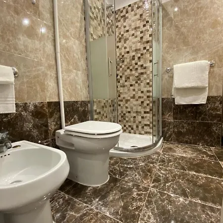 Hotell Ig-tysandros 3*