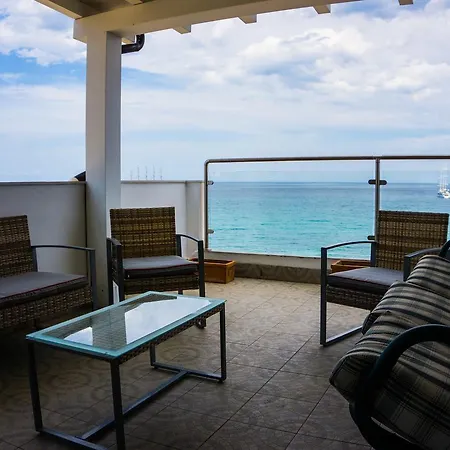 Ig-tysandros Hotel Giardini-Naxos